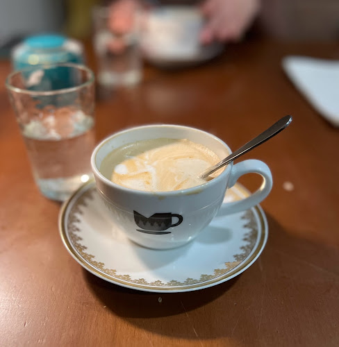 Kafe v rozkladu - Brno