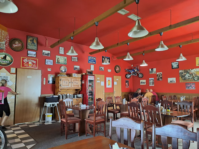 Opinii despre Motorest Piccolo în Všestary - Gastronomie a pohostinství