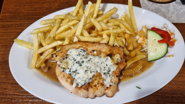 Opinii despre Motorest Piccolo în Všestary - Gastronomie a pohostinství