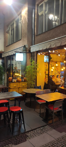 MANYA Sushi & Sake Izakaya - Gastronomie a pohostinství