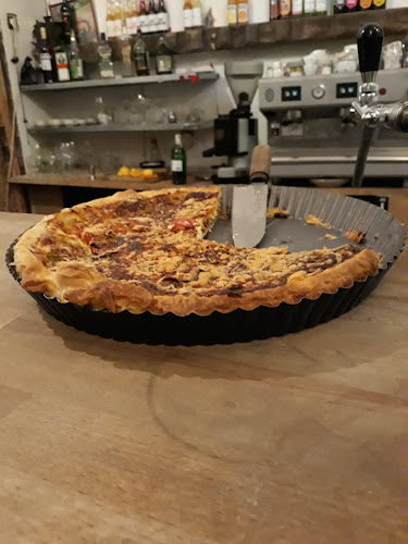 38, Heřmanova 592, Holešovice, 170 00 Praha 7