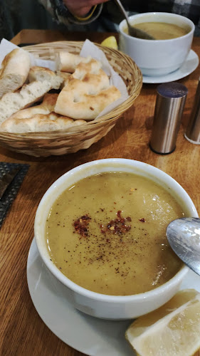 Opinii despre Mangal Restaurant în Nové Město - Gastronomie a pohostinství