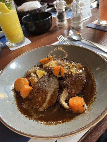 Comentarii opinii despre Bruxx