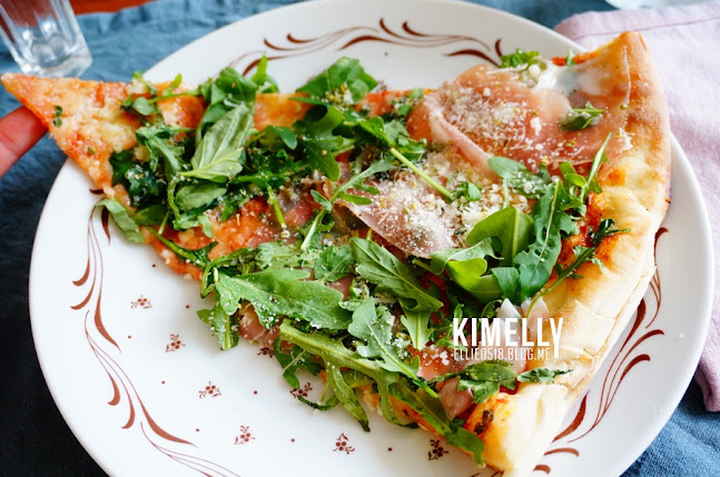 Johnny Pizza Bistro (Takeaway) - Nové Město