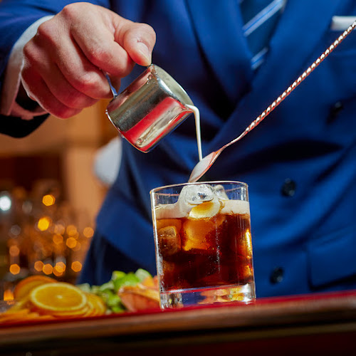 TONY'S CAFE & BAR - Gastronomie a pohostinství