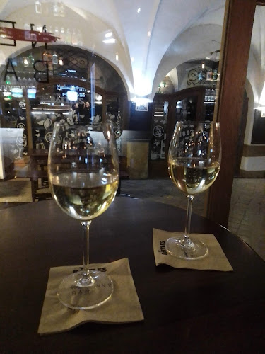 Comentarii opinii despre Nevinný Bar