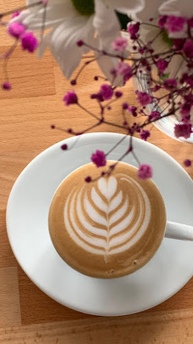 Elian's Coffee House