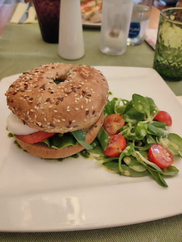 Dražického nám. 64, 118 00 Malá Strana