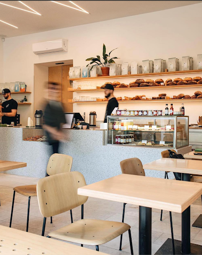 KRO COFFEE VINOHRADY - COFFEE & BAKERY