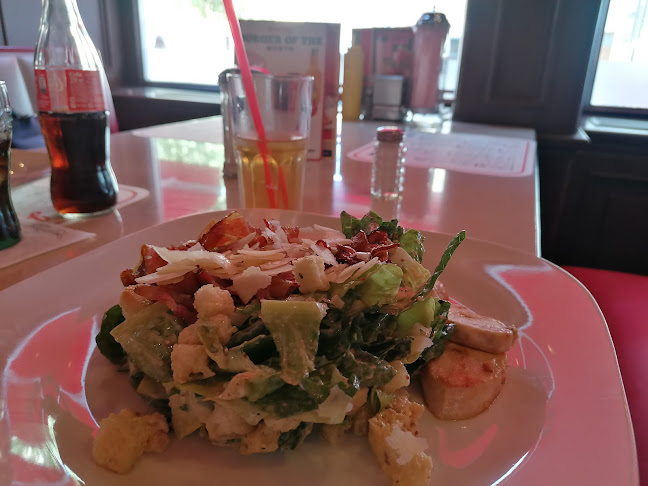 Comentarii opinii despre James Dean Prague