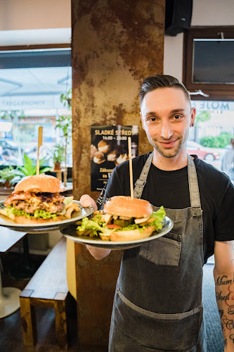 Comentarii opinii despre Bistro Moje Místo