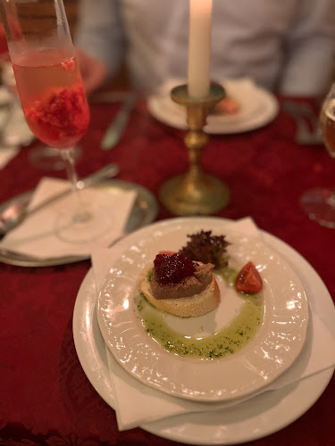 Restaurace U Zlaté koule - Gastronomie a pohostinství