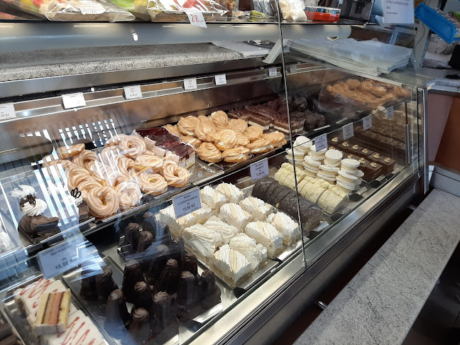 Comentarii opinii despre Jan Pondělík - Pekařství A Cukrářství Dvorec S.r.o.