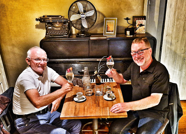 Vchod z, Bulharská, Dlážděná 137, 541 01 Trutnov