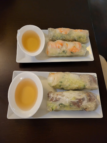 Opinii despre Emi Restaurant în Nové Město - Gastronomie a pohostinství