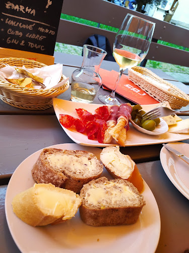 CP1 Café & Wine bar - Gastronomie a pohostinství