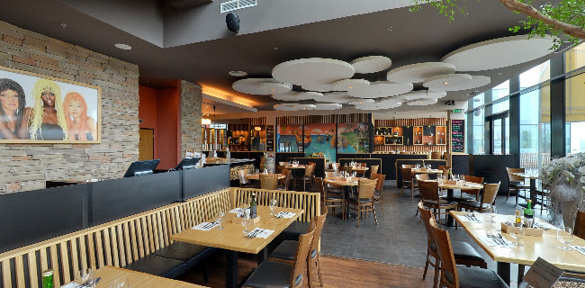 Pizza Coloseum OC Karolina - Gastronomie a pohostinství