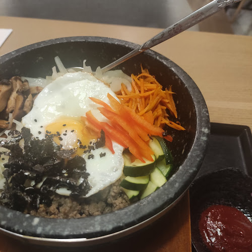 Hana Sushi House - Gastronomie a pohostinství