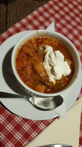 Opinii despre Krčma Středověk în Frýdek-Místek - Gastronomie a pohostinství