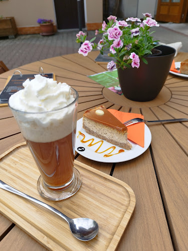 Kavárna Láry Fáry Náchod - Náchod