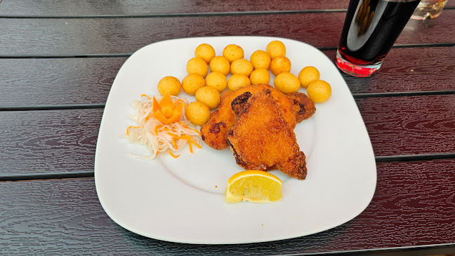 Restaurace u Kostela