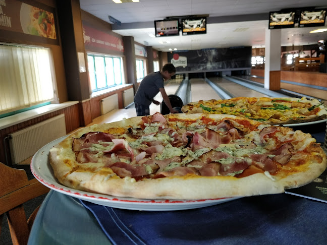 Bowling PIZZA KOMÍN