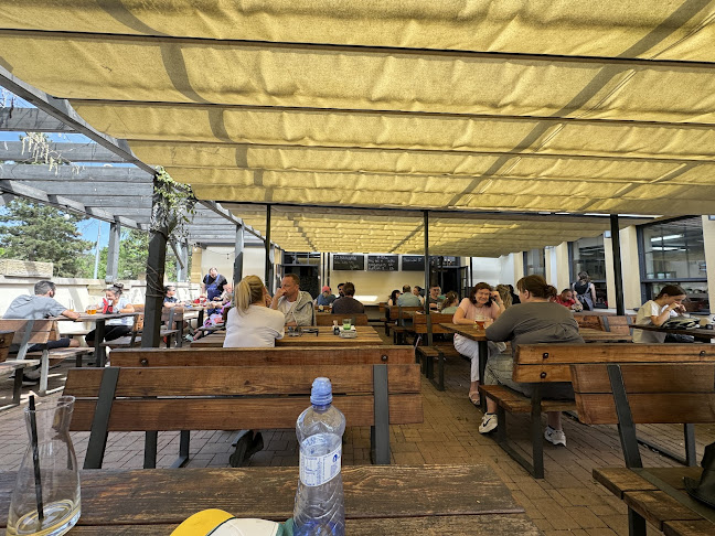 Nár. hrdinů 3, 190 12 Praha-Dolní Počernice