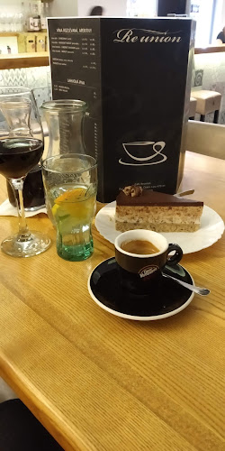Comentarii opinii despre Cafe Reunion