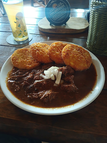 Pohostinství Křižovatka Lovečkovice - Gastronomie a pohostinství