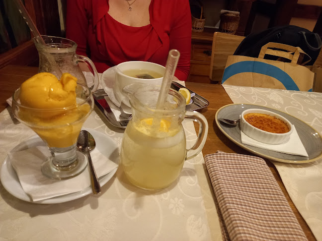 Bílá kráva - steaky a francouzská venkovská kuchyně