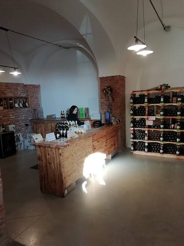 Vinné sklepy lechovice, spol. s r.o. - Gastronomie a pohostinství