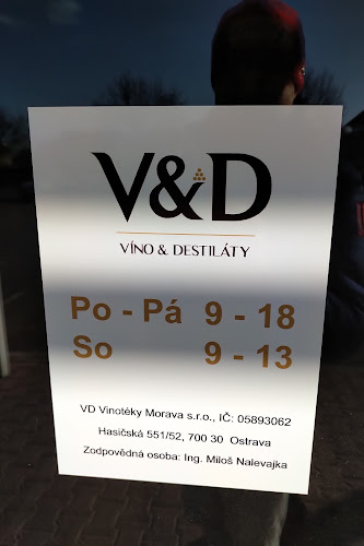 Víno & Destiláty - Gastronomie a pohostinství