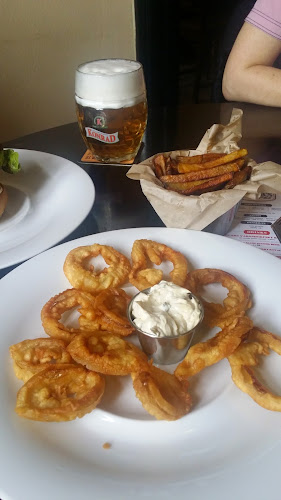 Peter's Pub - Gastronomie a pohostinství