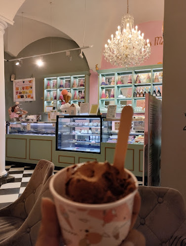 Malé Nám. 457/13, 110 00 Staré Město