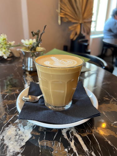 Opinii despre La Boheme Cafe în Praha - Gastronomie a pohostinství