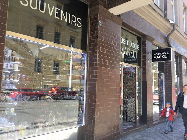 Market-Souvenirs