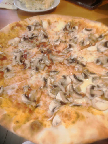 Obchodní centrum Europark, Nákupní 389/3, 102 00 Praha-Štěrboholy