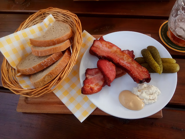 Opinii despre Jadrošova Krčma în Neředín - Gastronomie a pohostinství