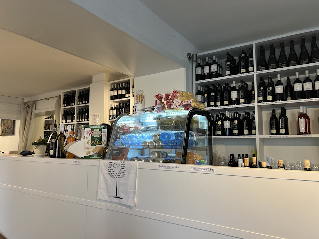 Vinotéka U Čápa - Gastronomie a pohostinství