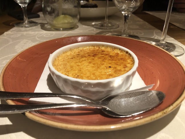 Bílá kráva - steaky a francouzská venkovská kuchyně