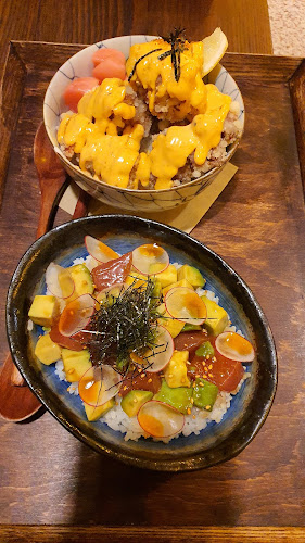 Comentarii opinii despre MANYA Sushi & Sake Izakaya