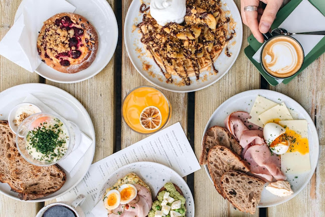 KRO COFFEE VINOHRADY - COFFEE & BAKERY - Gastronomie a pohostinství