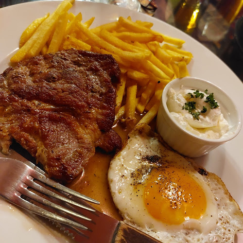 Křižíkova 208/55, 186 00 Praha 8-Karlín