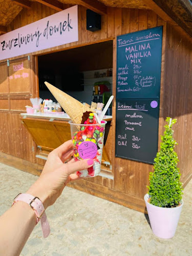 Zmrzlinový domek - točená zmrzlina, ledová tříšť - Nučnice