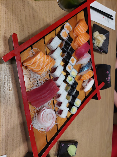 Opinii despre Hana Sushi House în Praha - Gastronomie a pohostinství
