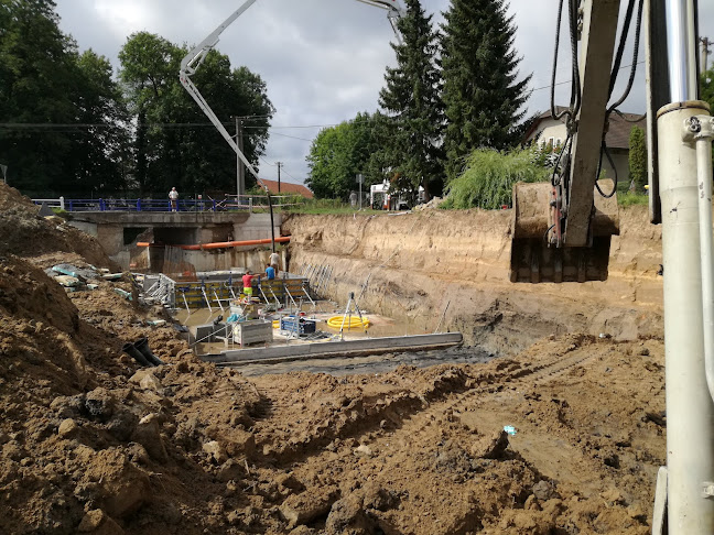 Opinii despre Hoděčínský rybník în Hradec Králové - Gastronomie a pohostinství