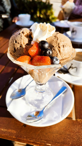 Kavárna Lcafé - Gastronomie a pohostinství