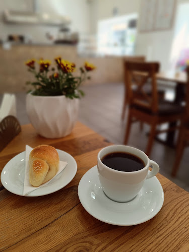 Opinii despre Pekařství Pánev în Praha - Gastronomie a pohostinství