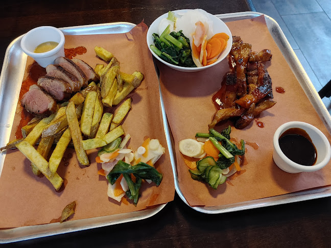 Hell Smoke BBQ - Gastronomie a pohostinství