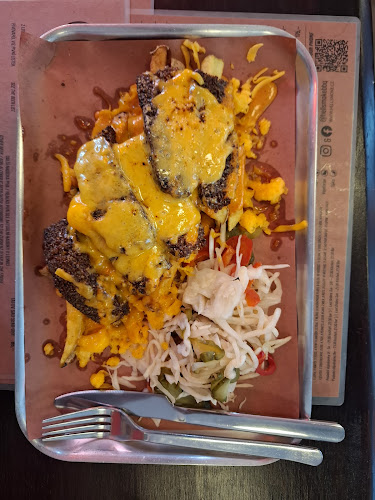 Hell Smoke BBQ - Gastronomie a pohostinství